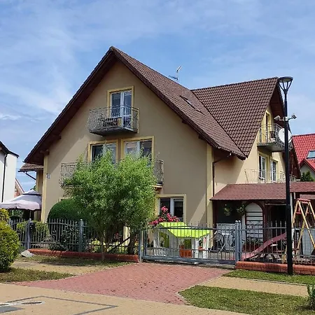 Gasthof Dom Goscinny Dona Międzywodzie